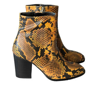 Steve Madden Womens Dallas Ankle Booties Size 6 Animal‎ Reptile Print